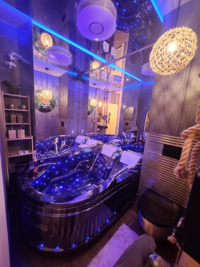 Warszawa Wola Wyjatkowe Studio Z Jacuzzi, Sauna I Fotelem Do Masazu - Exceptional Studio In Warsaw With Jacuzzi, Sauna And Massage Chair エクステリア 写真
