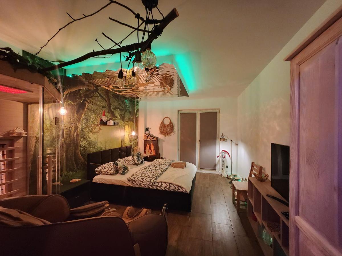 Warszawa Wola Wyjatkowe Studio Z Jacuzzi, Sauna I Fotelem Do Masazu - Exceptional Studio In Warsaw With Jacuzzi, Sauna And Massage Chair エクステリア 写真