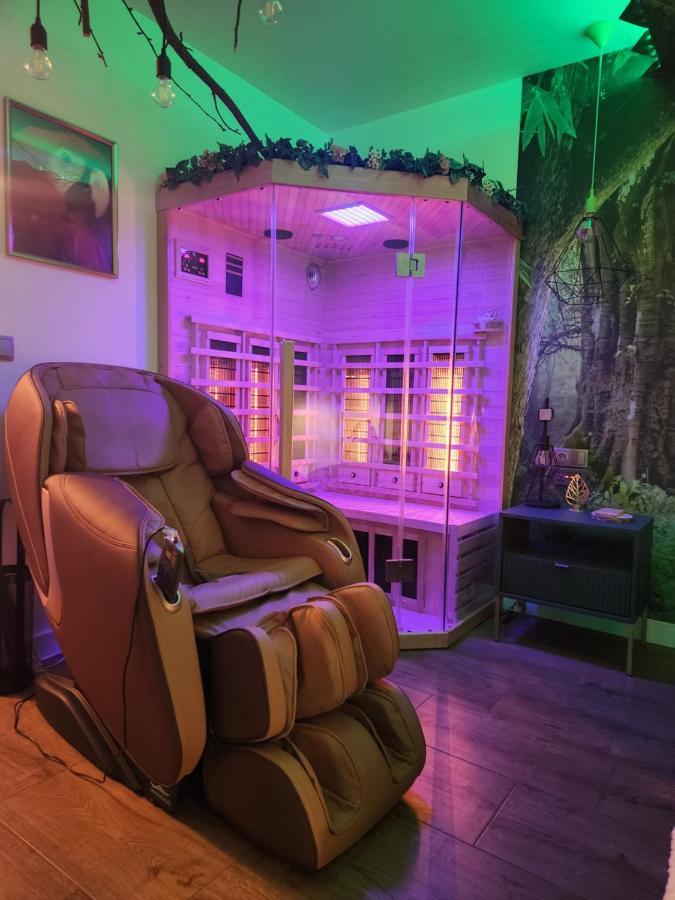 Warszawa Wola Wyjatkowe Studio Z Jacuzzi, Sauna I Fotelem Do Masazu - Exceptional Studio In Warsaw With Jacuzzi, Sauna And Massage Chair エクステリア 写真