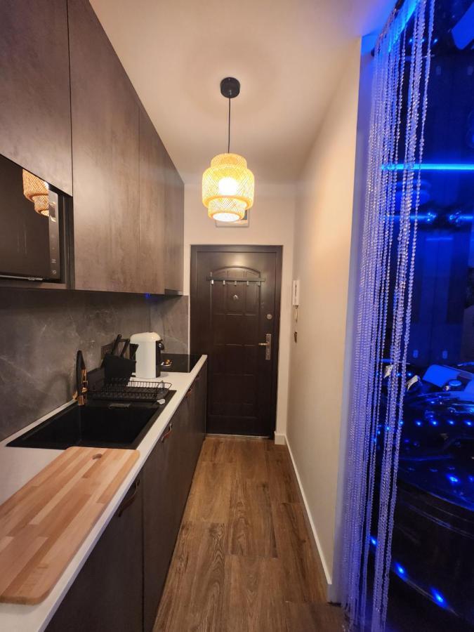 Warszawa Wola Wyjatkowe Studio Z Jacuzzi, Sauna I Fotelem Do Masazu - Exceptional Studio In Warsaw With Jacuzzi, Sauna And Massage Chair エクステリア 写真